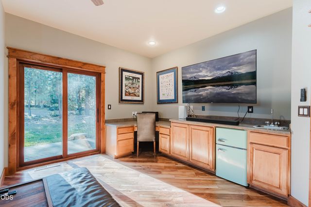 60080 River Bluff Trail, Bend, OR 97702