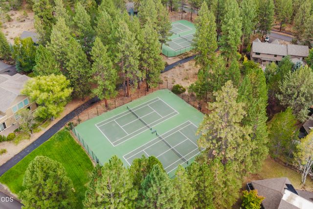 60080 River Bluff Trail, Bend, OR 97702
