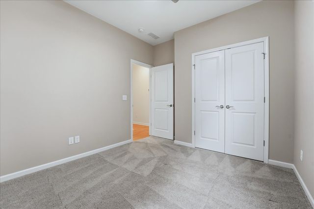 293 Brook Ave, White House, TN 37188