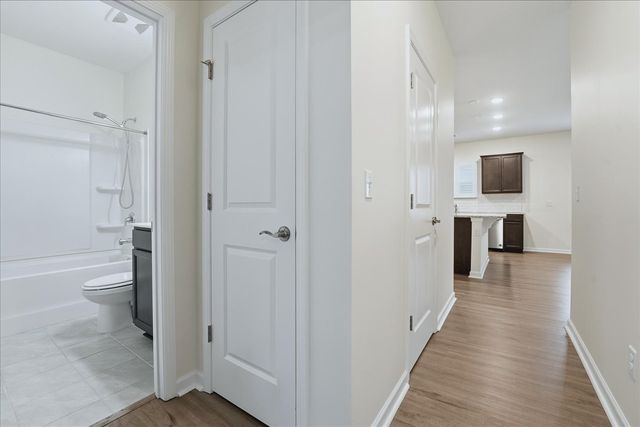 293 Brook Ave, White House, TN 37188