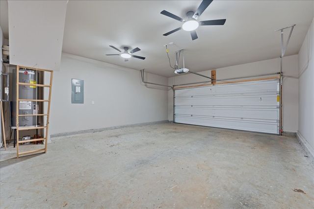 293 Brook Ave, White House, TN 37188