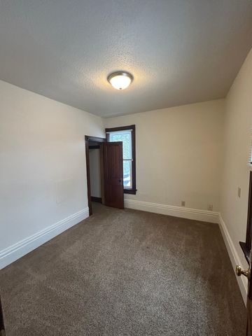 231 S Prairie Avenue, Fairmont, MN 56031