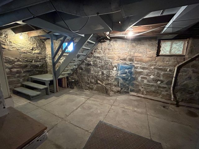 231 S Prairie Avenue, Fairmont, MN 56031