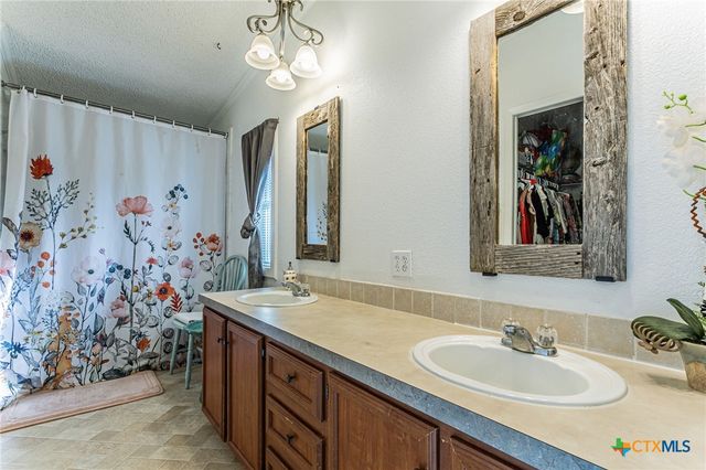 2811 Mimosa Drive, Kempner, TX 76539