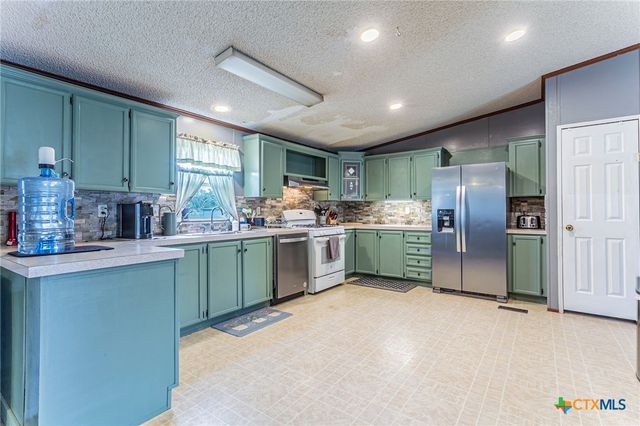 2811 Mimosa Drive, Kempner, TX 76539