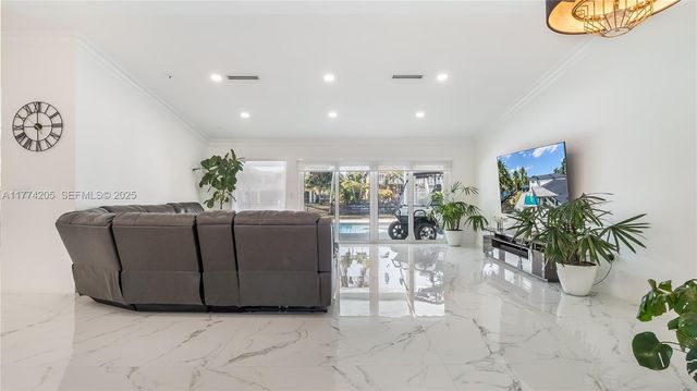 7501 SW 174th Street, Palmetto Bay, FL 33157
