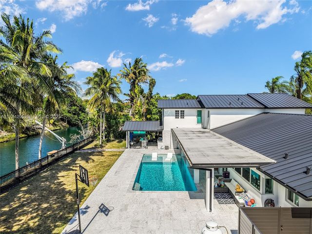 7501 SW 174th Street, Palmetto Bay, FL 33157