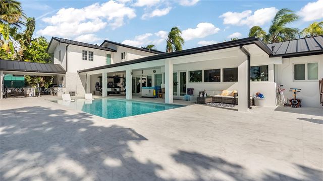 7501 SW 174th Street, Palmetto Bay, FL 33157