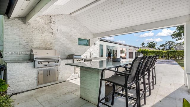 7501 SW 174th Street, Palmetto Bay, FL 33157