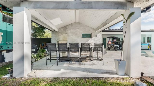 7501 SW 174th Street, Palmetto Bay, FL 33157