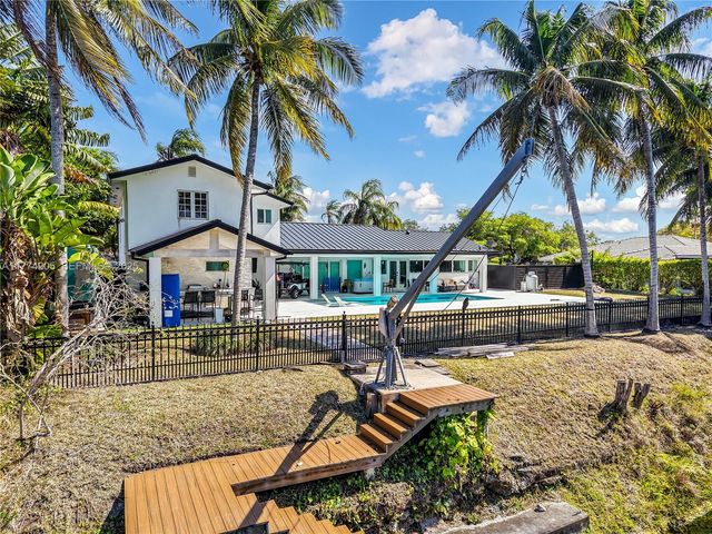 7501 SW 174th Street, Palmetto Bay, FL 33157