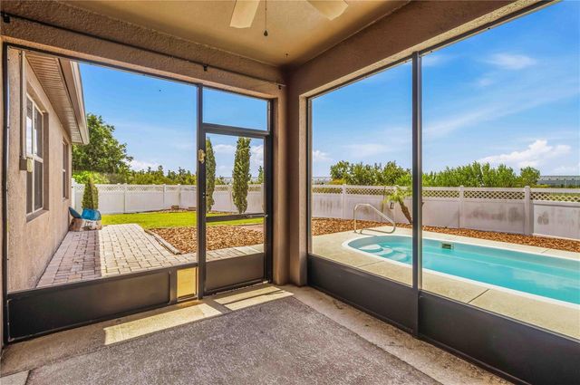 8804 HINSDALE HEIGHTS DRIVE, Polk City, FL 33868