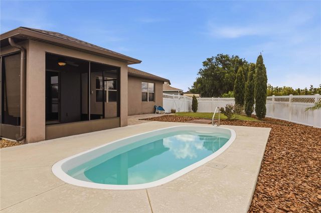 8804 HINSDALE HEIGHTS DRIVE, Polk City, FL 33868