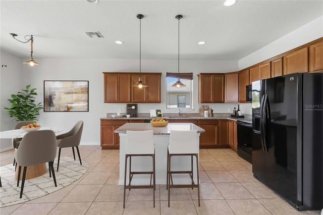 8804 HINSDALE HEIGHTS DRIVE, Polk City, FL 33868