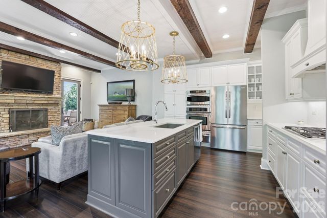 1909 Maryland Avenue, Charlotte, NC 28209