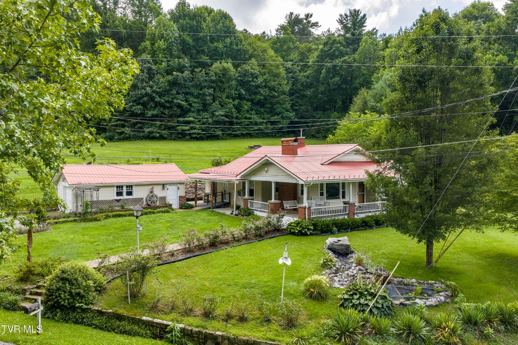 1390 Rock Creek Road, Erwin, TN 37650
