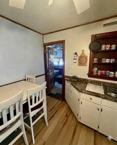 518 Earl Court, Niles, MI 49120