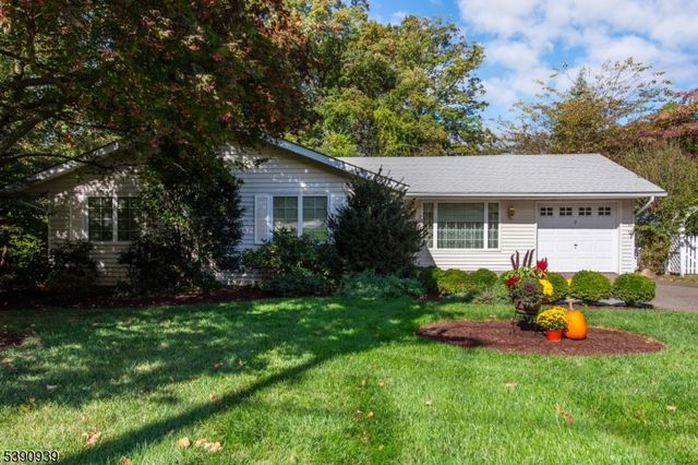 9 Roseland Ave, Roseland Boro, NJ 07068