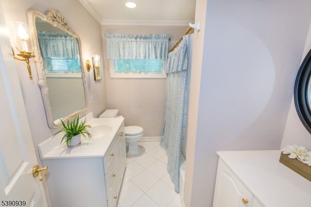 9 Roseland Ave, Roseland Boro, NJ 07068