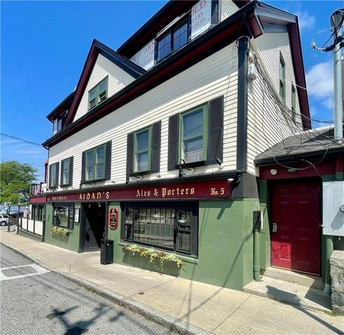 5 John Street 2, Bristol, RI 02809