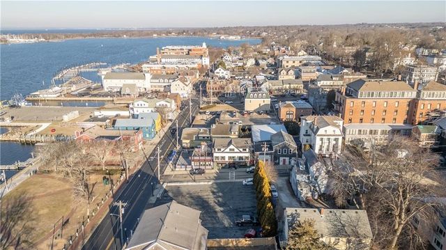 5 John Street 2, Bristol, RI 02809