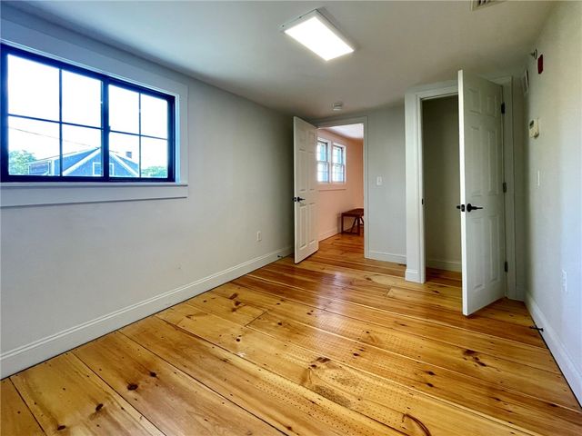 5 John Street 2, Bristol, RI 02809