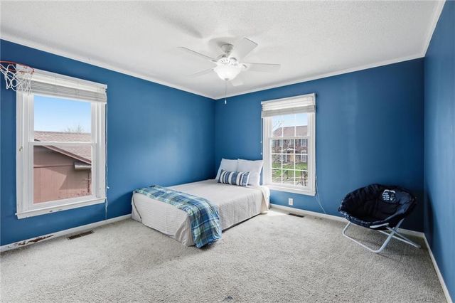 1206 Campbell Street, Liberty, MO 64068