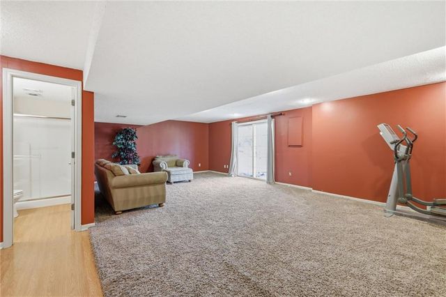 1206 Campbell Street, Liberty, MO 64068