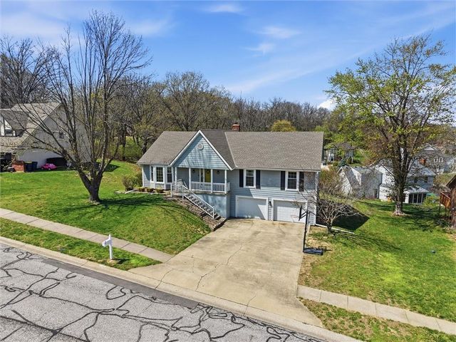 1206 Campbell Street, Liberty, MO 64068