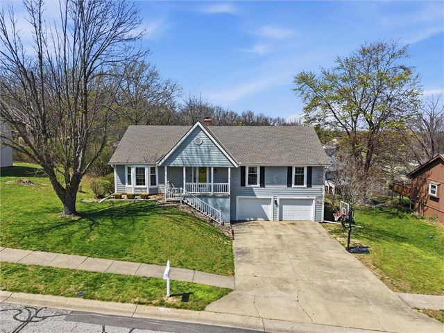 1206 Campbell Street, Liberty, MO 64068