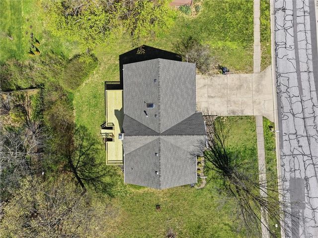 1206 Campbell Street, Liberty, MO 64068