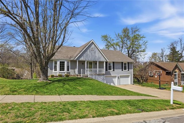 1206 Campbell Street, Liberty, MO 64068