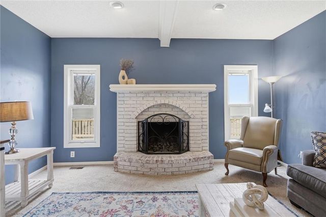 1206 Campbell Street, Liberty, MO 64068