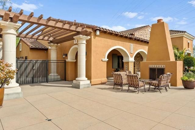 2712 Villas Way, San Diego, CA 92108