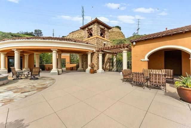 2712 Villas Way, San Diego, CA 92108