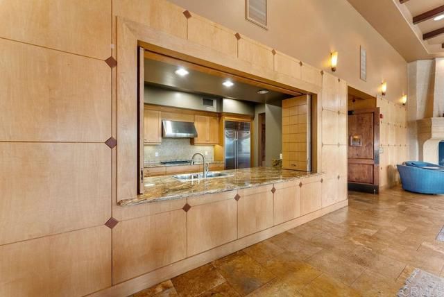 2712 Villas Way, San Diego, CA 92108