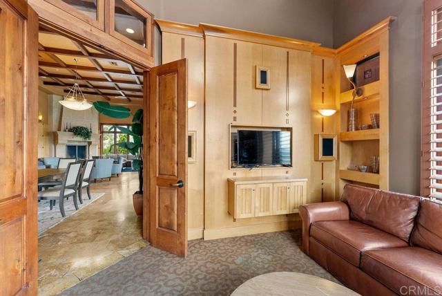 2712 Villas Way, San Diego, CA 92108