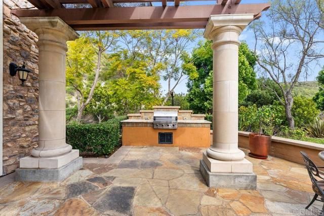 2712 Villas Way, San Diego, CA 92108