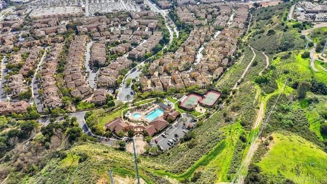 2712 Villas Way, San Diego, CA 92108