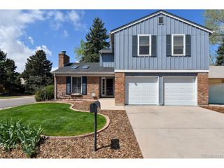 2889 Newark Pl, Aurora, CO 80014