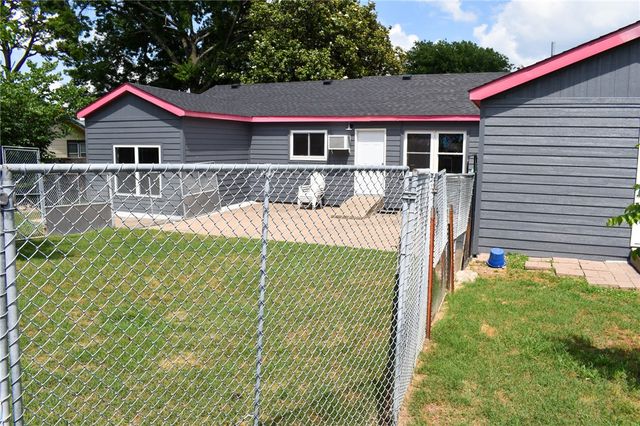 828 S Mount Olive Street, Siloam Springs, AR 72761