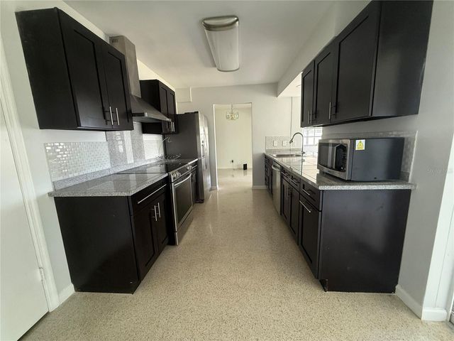 1750 GREAT BRIKHILL ROAD, Clearwater, FL 33755