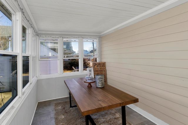 127 Governor St, Springfield, MA 01104