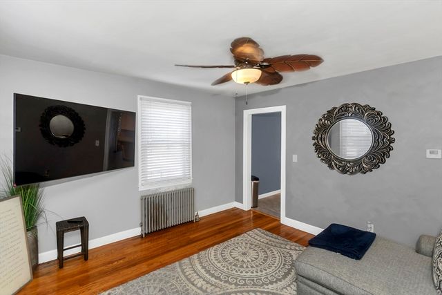 127 Governor St, Springfield, MA 01104