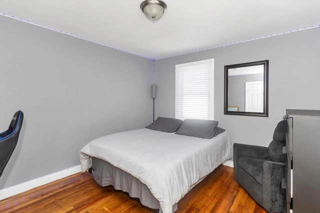 127 Governor St, Springfield, MA 01104