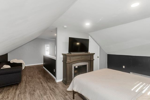 127 Governor St, Springfield, MA 01104