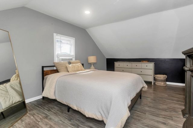 127 Governor St, Springfield, MA 01104