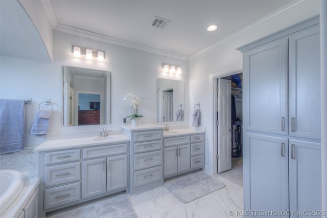 17804 S 42nd Avenue E, Bixby, OK 74008