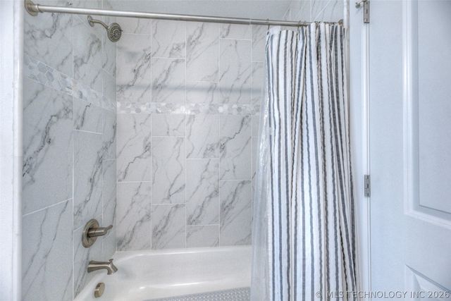 17804 S 42nd Avenue E, Bixby, OK 74008