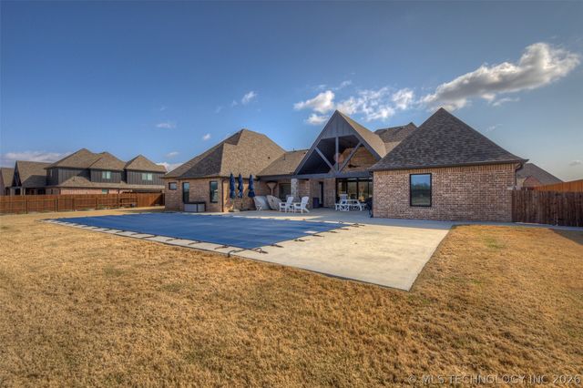 17804 S 42nd Avenue E, Bixby, OK 74008